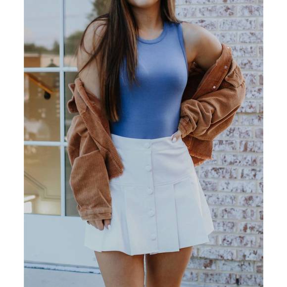 NEW LE LIS high school sweetheart skirt in white - Picture 7 of 9